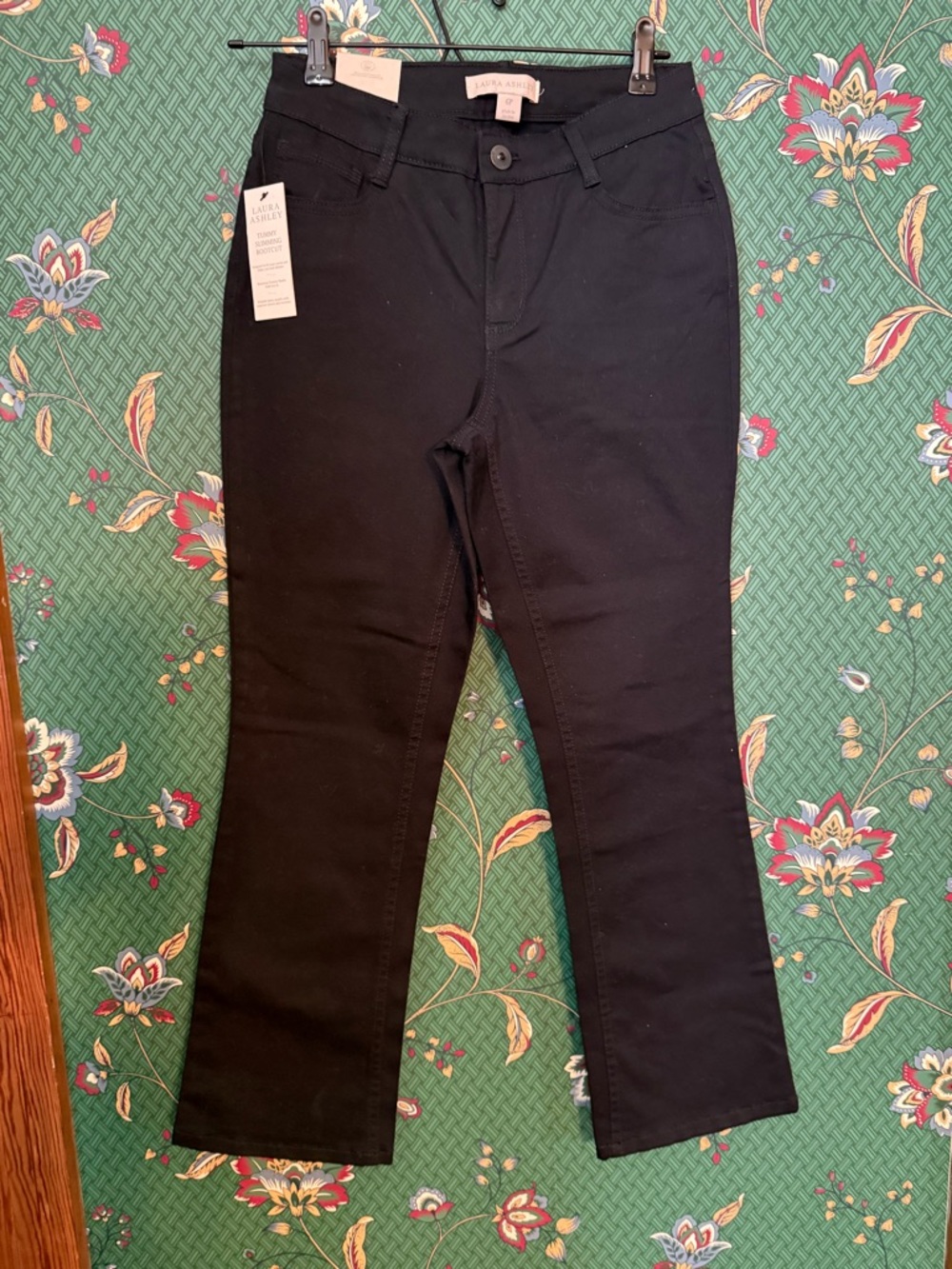 Laura Ashley Black Women's Stretch Jeans
